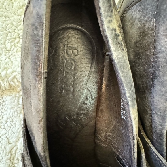 Born , size 9 , heeled loafer . - Picture 2 of 7
